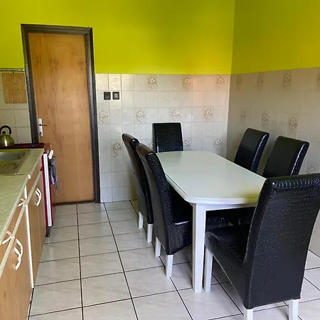 Dom wakacyjny Sio-lazar *